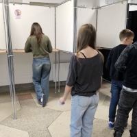 1000016560